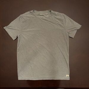 Vuori Soft T shirt Light Grey Mens (M?) Outdoors Minimalist Athletic Preformance